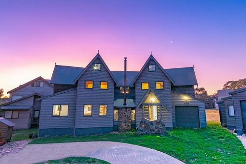Banjo's Chalet, Alpine-getaways - Holiday Adelaide 0