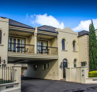 Banyan Place - Holiday Adelaide