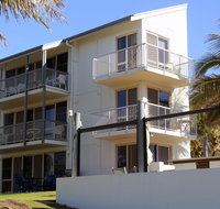 Bargara Shoreline Apartments - Holiday Adelaide