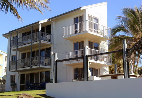 Bargara Shoreline Apartments - Holiday Adelaide 0