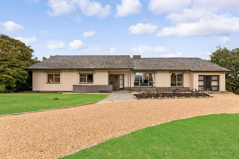 Barossa Idyll - Holiday Adelaide 0