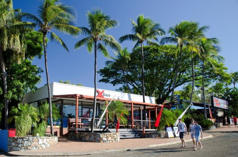 Base Airlie Beach - Holiday Adelaide 0