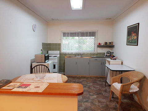Basedow Units Tanunda - Holiday Adelaide 3