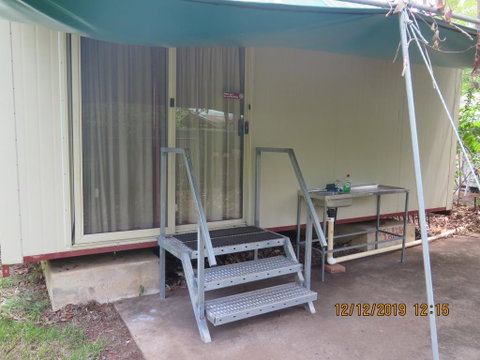 Batchelor Holiday Park - Holiday Adelaide 2