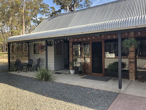 Bay And Bush Cottages Jervis Bay - Holiday Adelaide 1