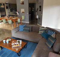 Bay Breeze Holiday Home - Holiday Adelaide