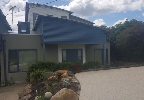 Bay Breeze Holiday Home - Holiday Adelaide 1