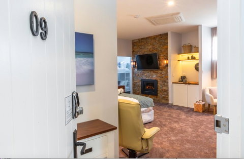Bay Of Fires Apartments - Holiday Adelaide 0