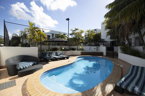 Bay Royal Apartments - Holiday Adelaide 1