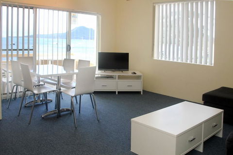 Bay Village Unit 20, 47 Shoal Bay Road - Holiday Adelaide 1