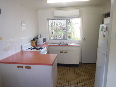 Bayshores Apartment Hervey Bay - Holiday Adelaide 1