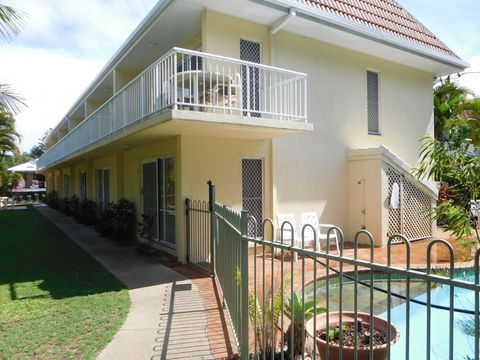 Bayshores Apartment Hervey Bay - Holiday Adelaide 0