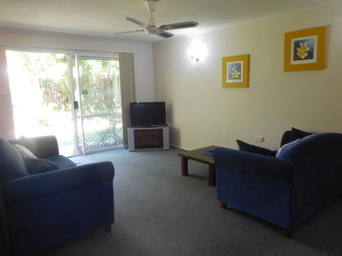 Bayshores Apartment Hervey Bay - Holiday Adelaide 2