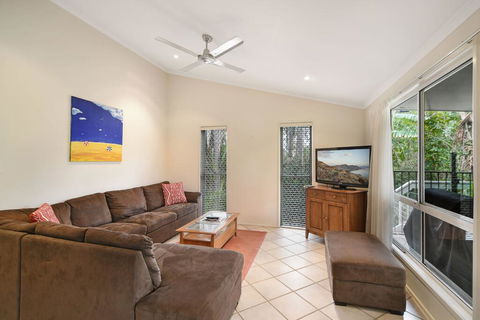 Beach Affair - 10 Callitris Crescent - Holiday Adelaide 2