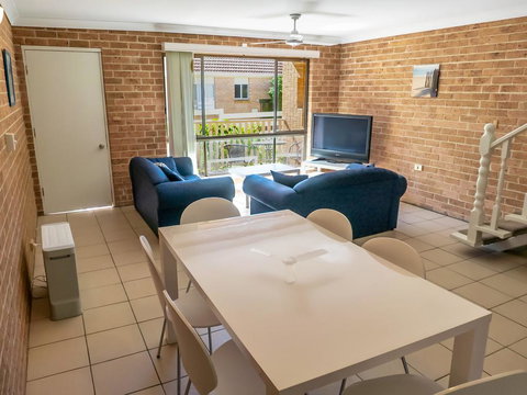 Beach Chalet 3 - Holiday Adelaide 0