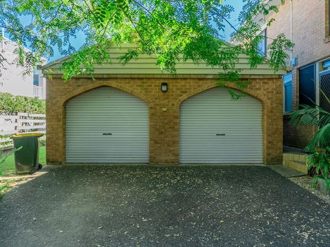 Beach Chalet 3 - Holiday Adelaide 1