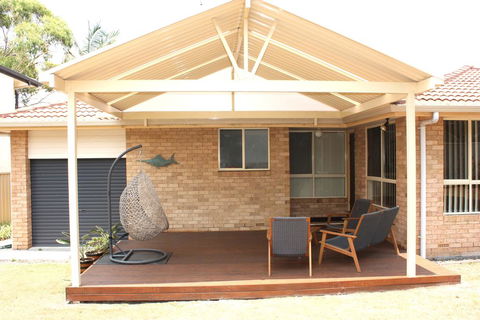 BEACH COMBER - Holiday Adelaide 1