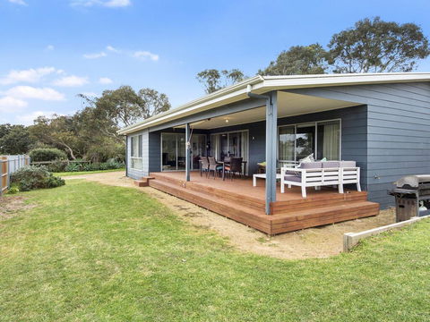 Beach Fun - 11 Broadbeach Drive - Holiday Adelaide 0