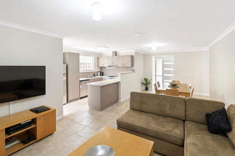 Beach Resort Chalet - Holiday Adelaide 0