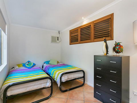Beachcomber Trinity Beach - Holiday Adelaide 1