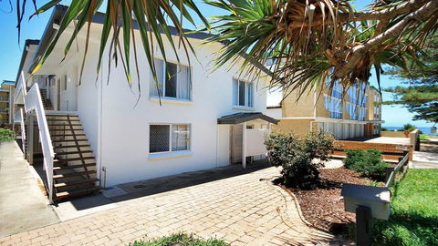 Beachcomber Unit 4,- Beachside Unit - - Holiday Adelaide 0