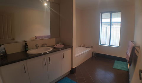 Beachfields Guest House Busselton - Holiday Adelaide 3
