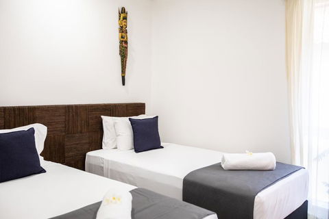 Beachfront Hideaway - Port Douglas - Holiday Adelaide 3