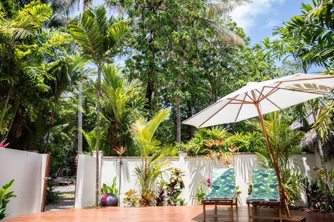 Beachfront Hideaway - Port Douglas - Holiday Adelaide 0