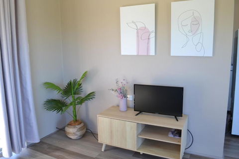 Rio Rita Ocean View Apartments - Holiday Adelaide 2