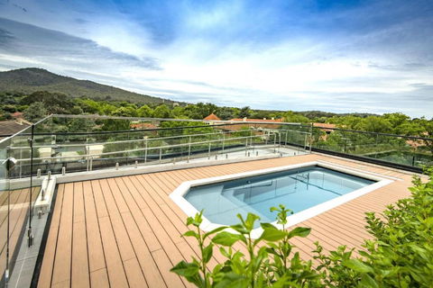 Reid City Escape Modern Stay In ACT - Holiday Adelaide 0