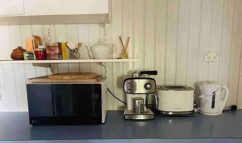 Red Steps - Family & Pet Friendly - Holiday Adelaide 2