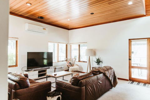 Redgate Homestead - Holiday Adelaide 1
