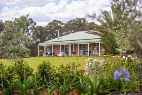 Redims Hill Cottage - Holiday Adelaide 0