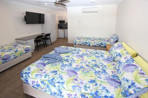 Reef Gardens Motel - Holiday Adelaide 3