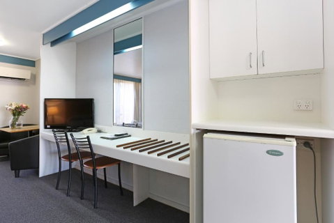 Reef Resort Motel - Holiday Adelaide 1