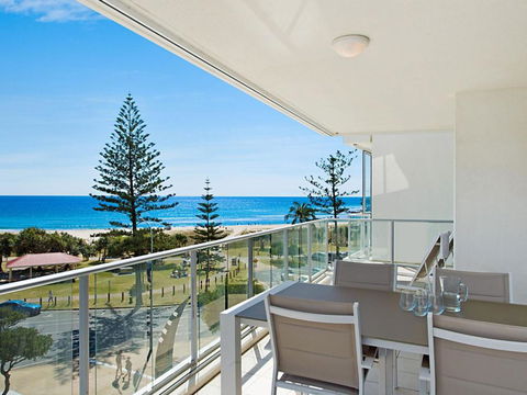 Reflections Tower 2 Unit 401 - Holiday Adelaide 0