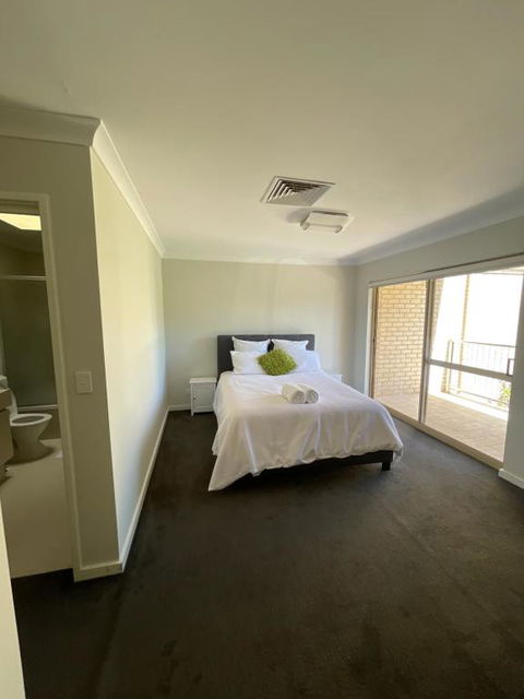 Rehoboth Homes - Holiday Adelaide 1