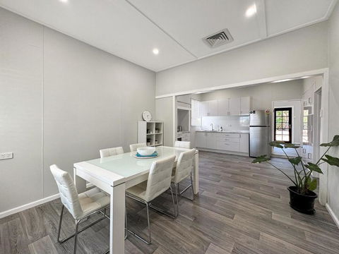 Relax At Gossan - Holiday Adelaide 0