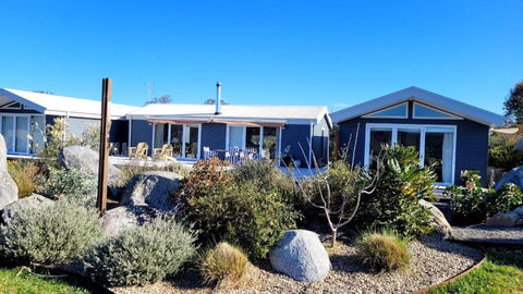 Relax At Rowdygoose Farm - Holiday Adelaide 0