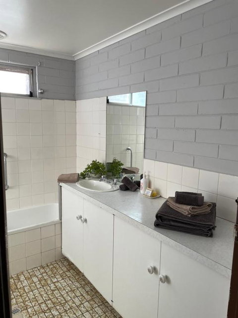 Relax At Ruby - Holiday Adelaide 2