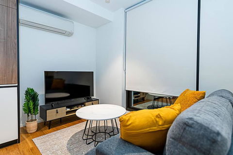 Relaxing Urban Oasis - Holiday Adelaide 3