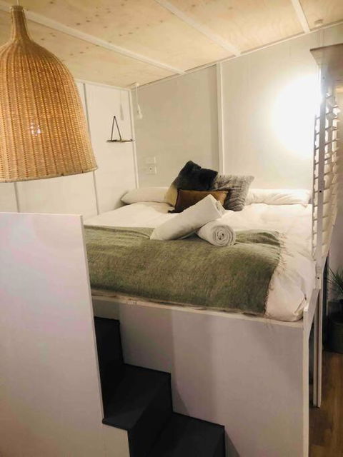 ReThynk Unique Tiny Home East Jindabyne - Holiday Adelaide 2