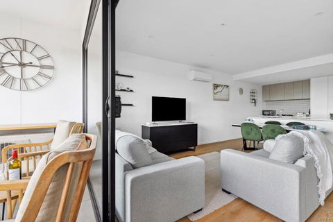 Retreat On Bellerine I 2BR Apartment I Geelong CBD - Holiday Adelaide 1