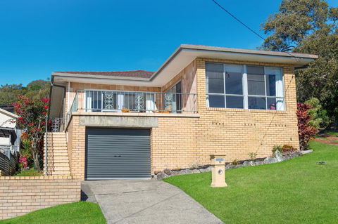 Retro Beach House - Holiday Adelaide 1