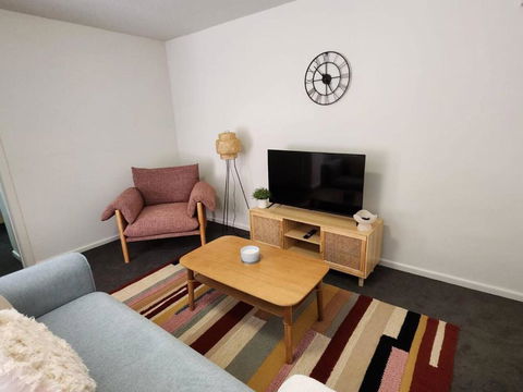 Retro Rose St Kilda Mansions - Holiday Adelaide 0