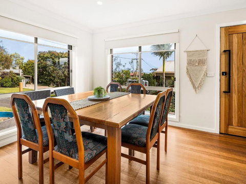 Rhyll Relaxer - Holiday Adelaide 3