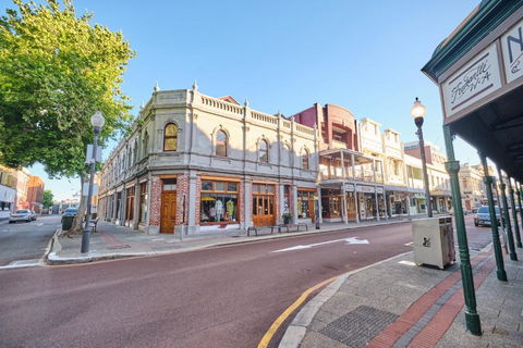 RIALTO SUITES Fremantle - Holiday Adelaide 0