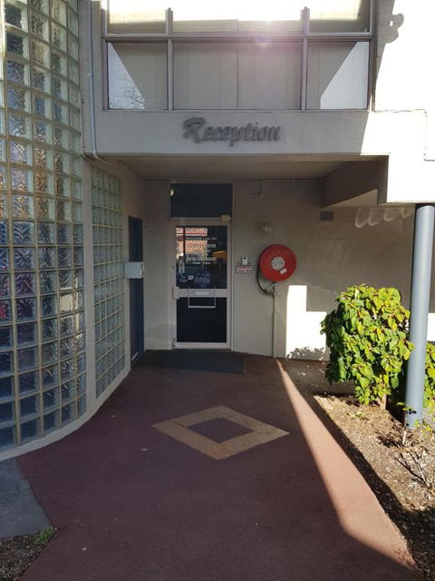 Ringwood Lake Inn - Holiday Adelaide 3