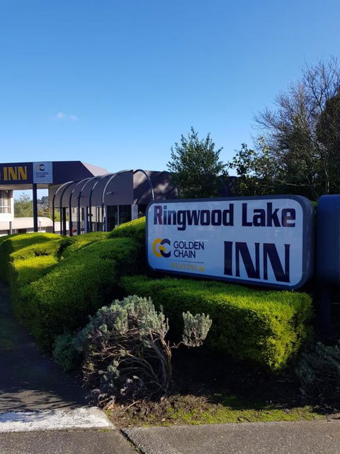 Ringwood Lake Inn - Holiday Adelaide 2