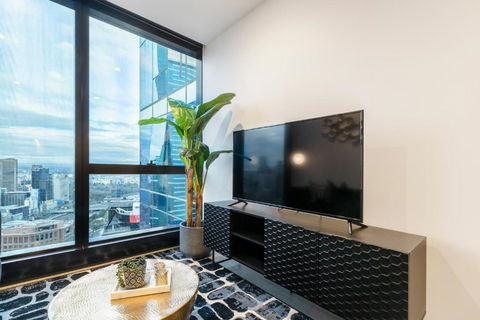 Ritzy Apartment In Iconic Australia 108 With Views - Holiday Adelaide 3
